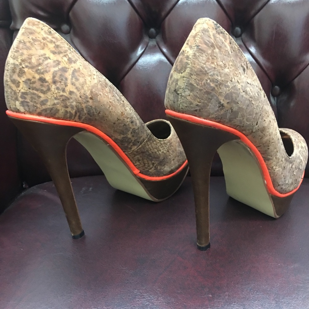 High heels - Picture 4 of 6